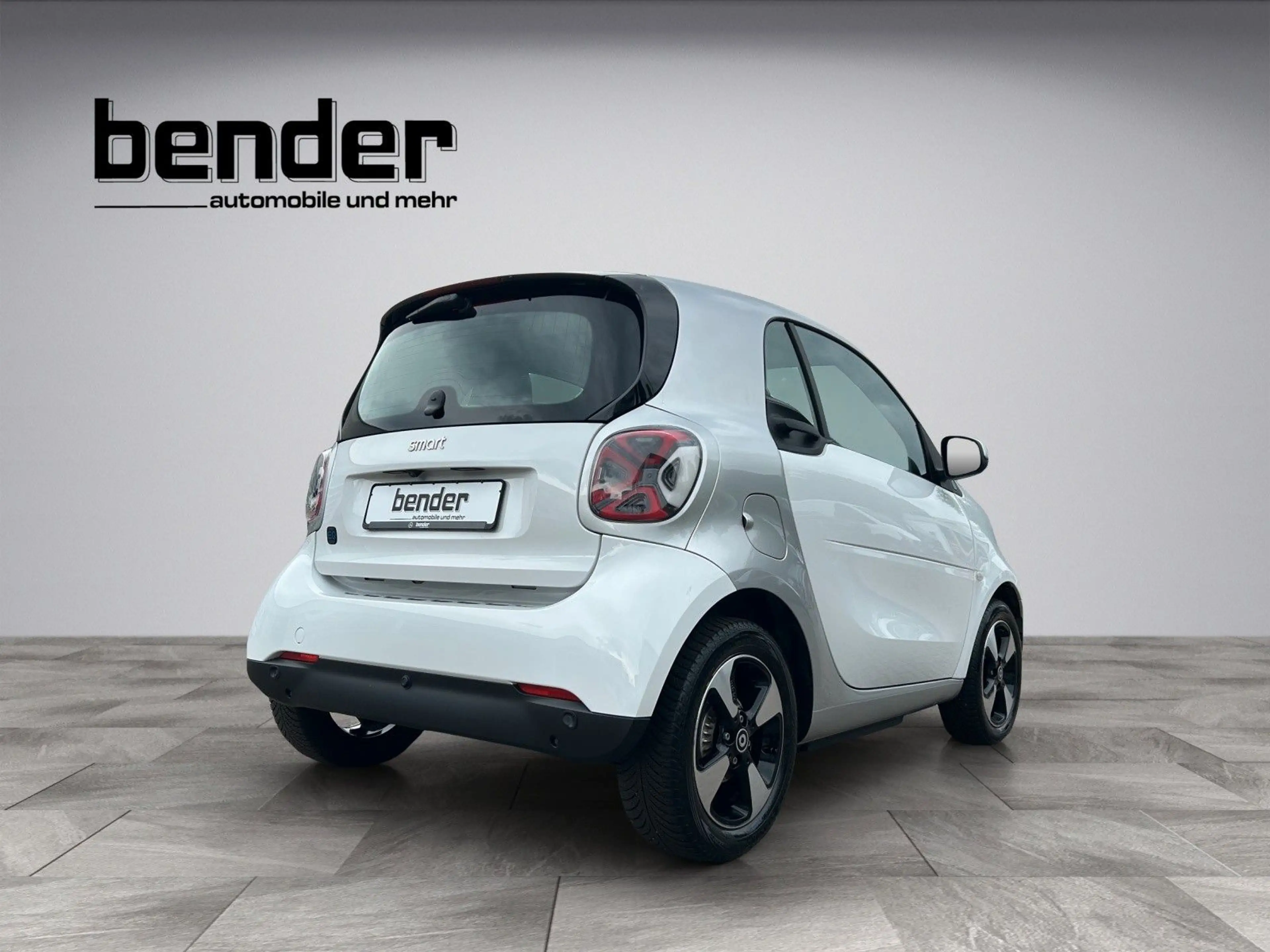 smart forTwo EQ fortwo*22 kW-LADER*PANORAMADACH*LED*KAM — photo 3