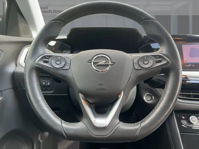 Opel Grandland view 11