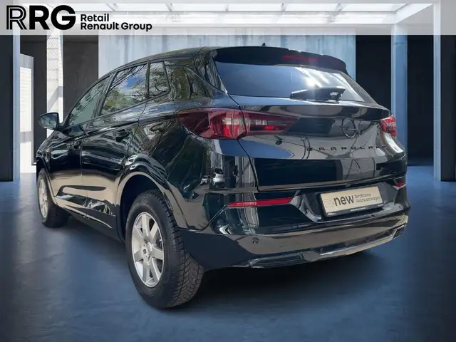 Opel Grandland view 4