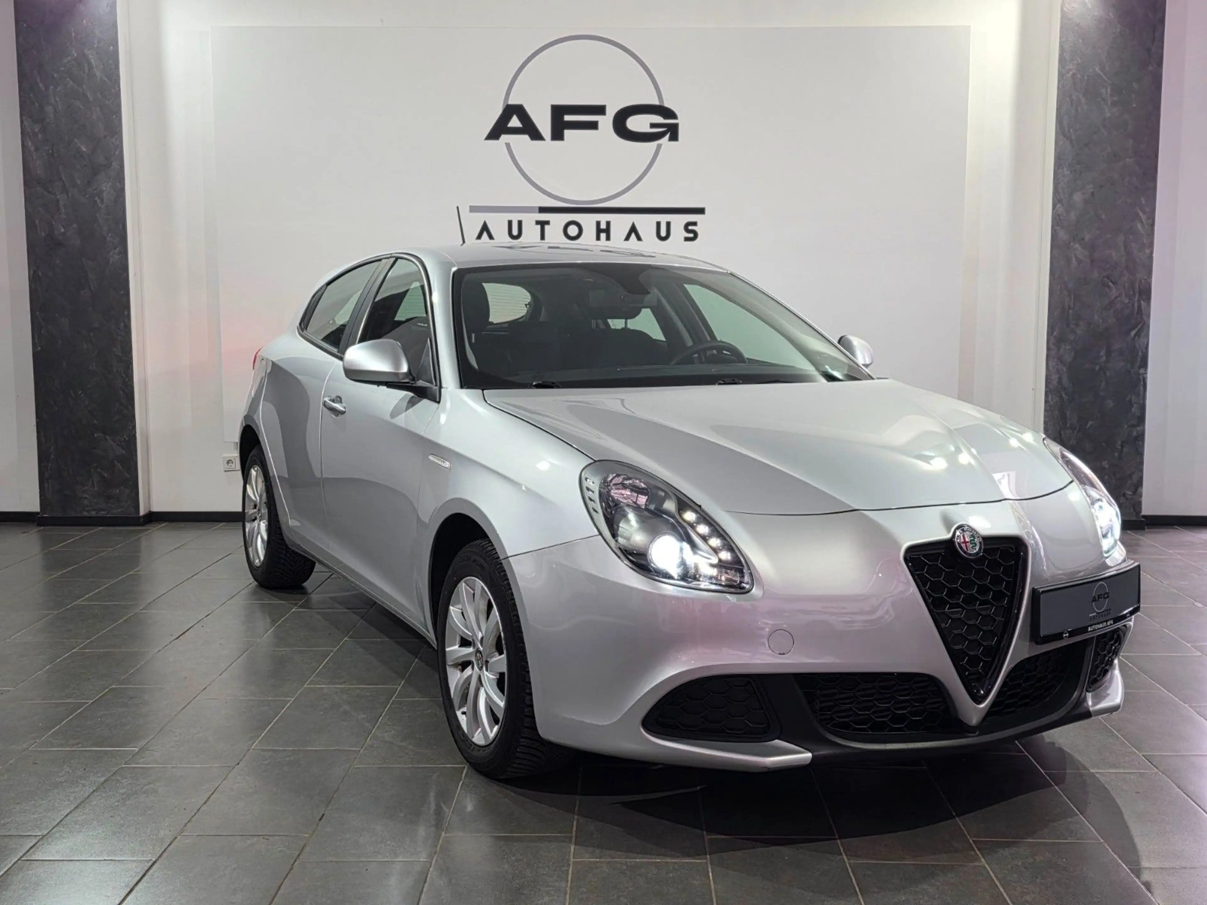 Alfa Romeo Giulietta Alfa Romeo Giulietta*PDC*NAVI — photo 3