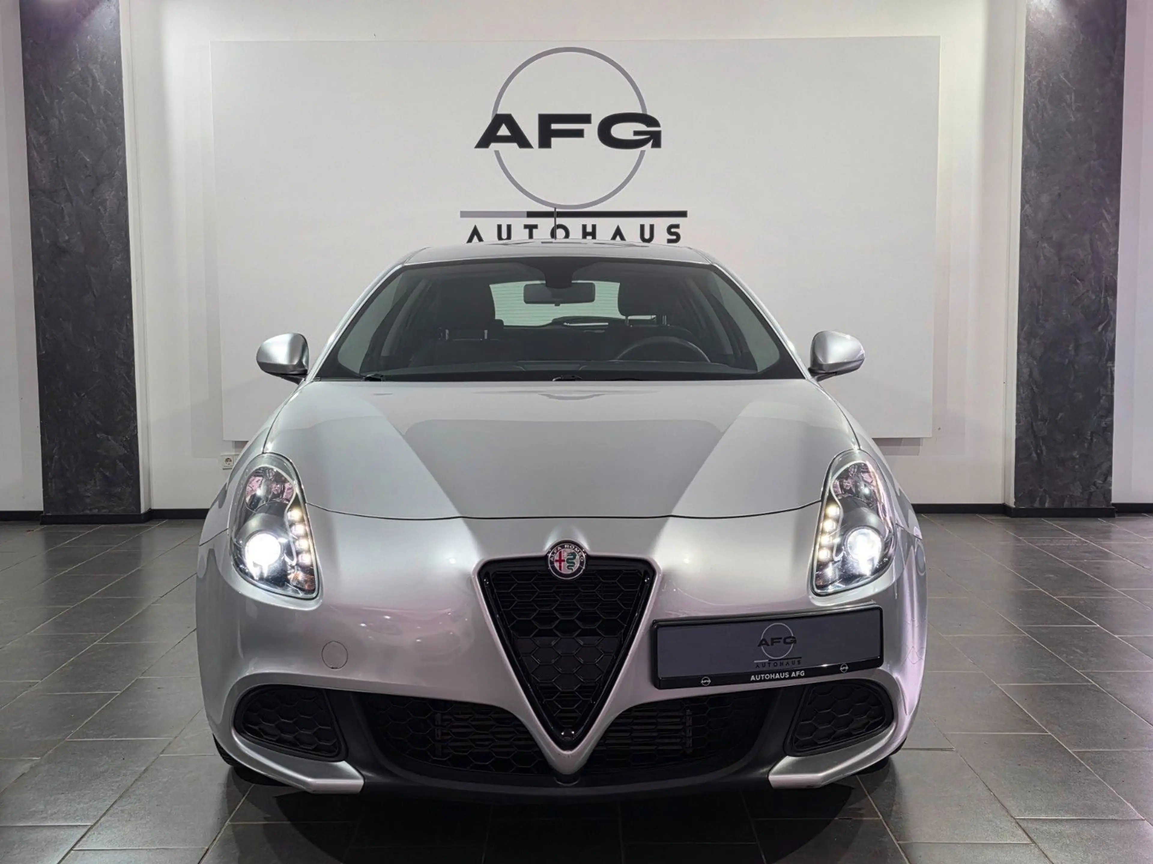 Alfa Romeo Giulietta Alfa Romeo Giulietta*PDC*NAVI — photo 2