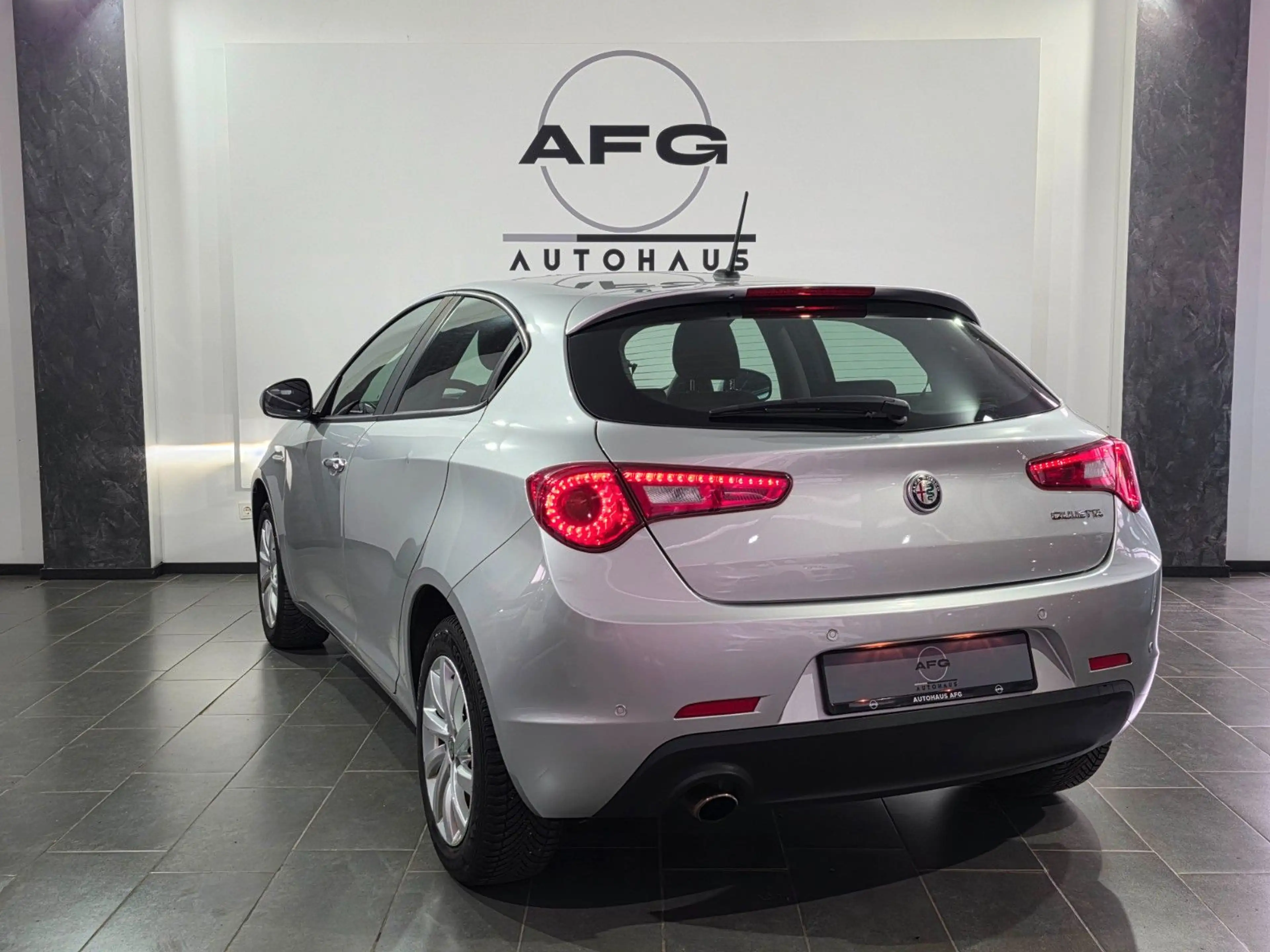 Alfa Romeo Giulietta Alfa Romeo Giulietta*PDC*NAVI — photo 7