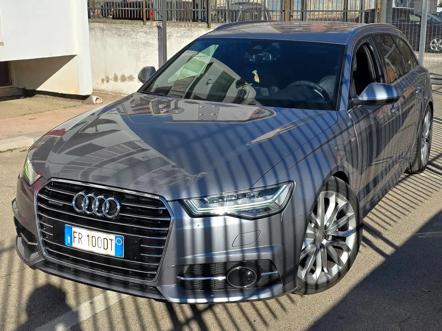 Audi A6 3000 218cv Grigio - 1