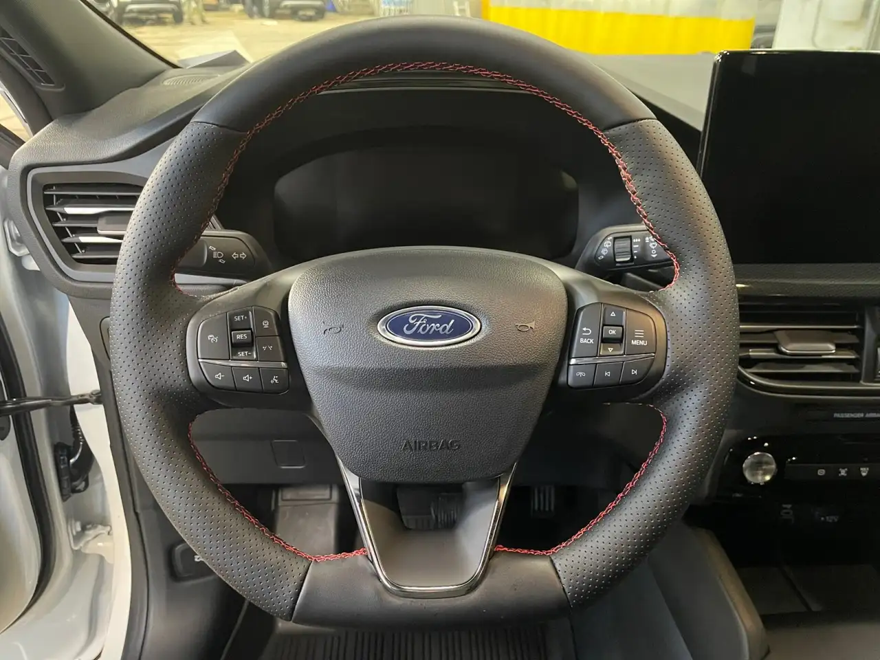 Ford Escape снимка Ford Escape