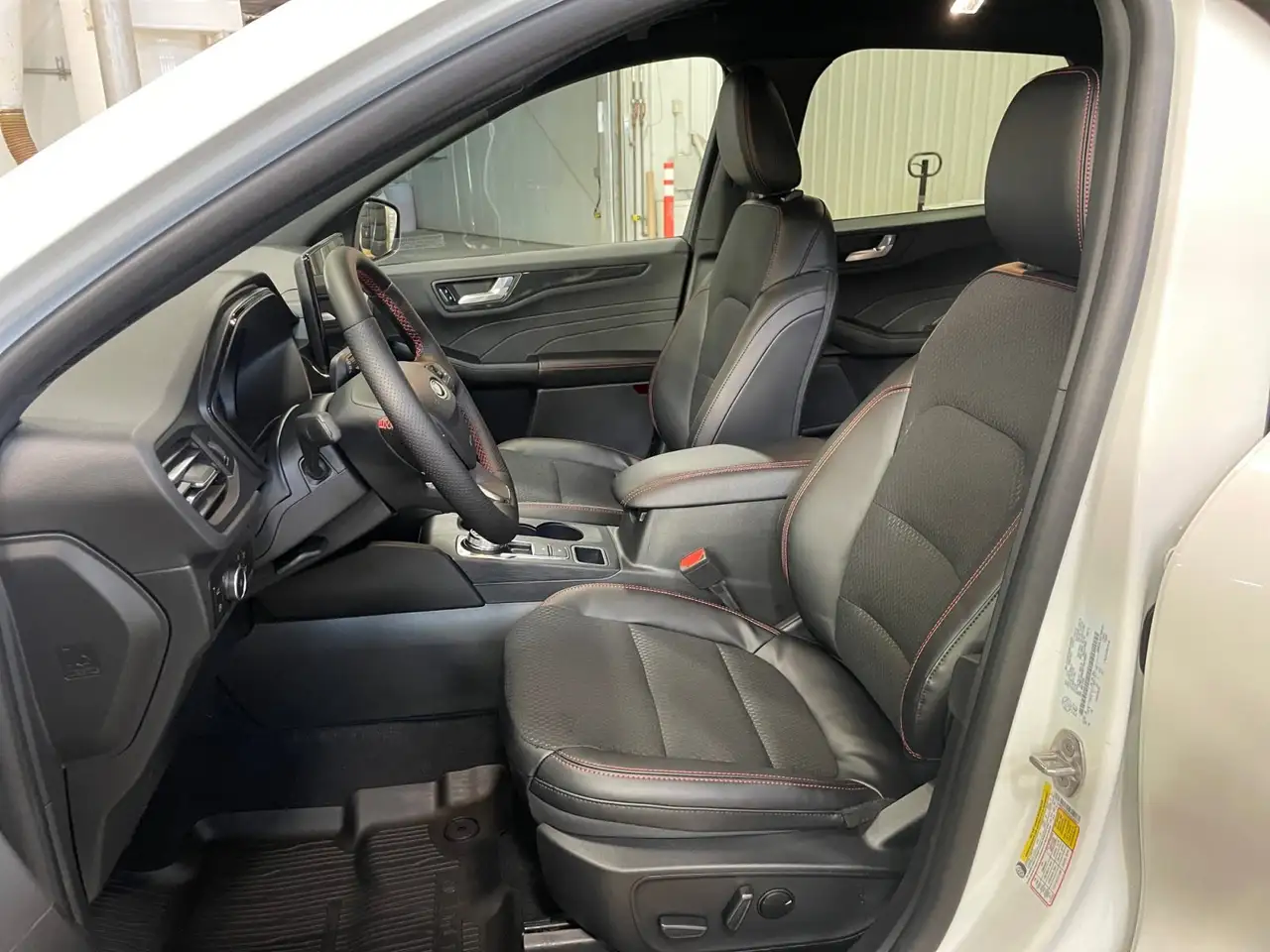 Ford Escape снимка Ford Escape