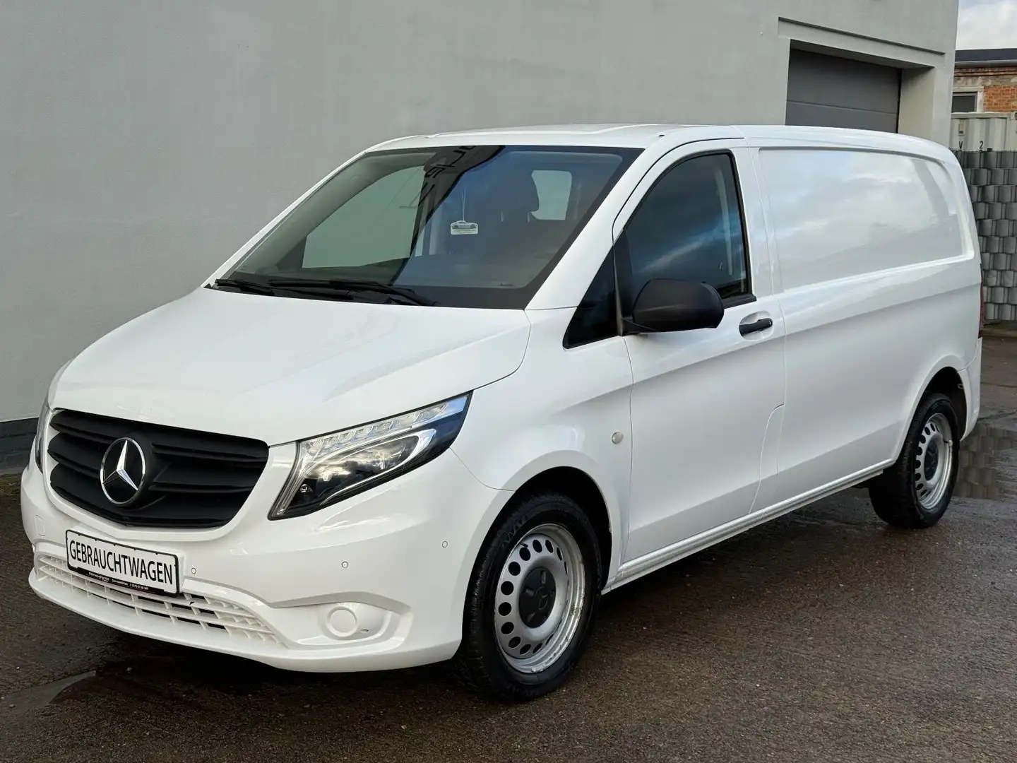 Mercedes-Benz Vito Kasten 119 CDI RWD kompakt, LED Weiß - 1