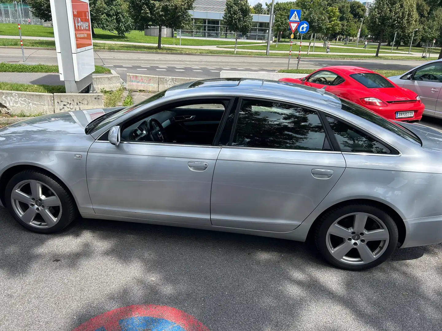 Audi A6 A6 2,4 V6 Silber - 2