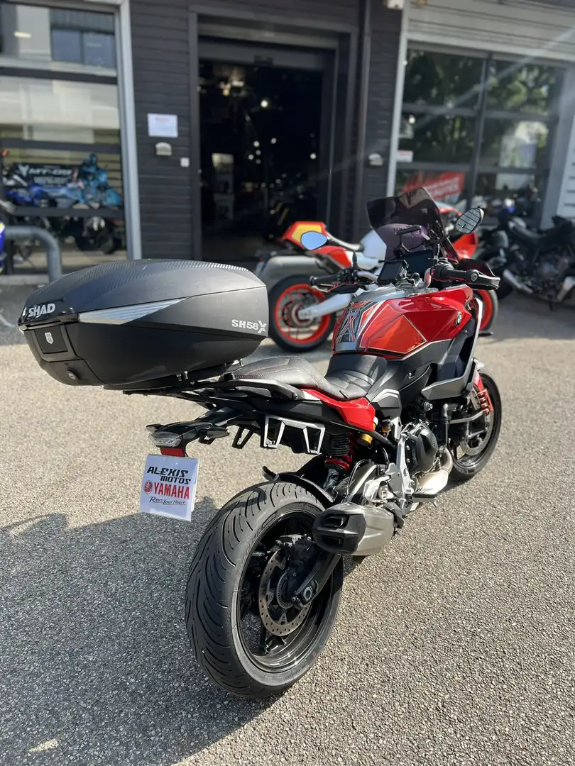 BMW F 900 XR Rouge - 2