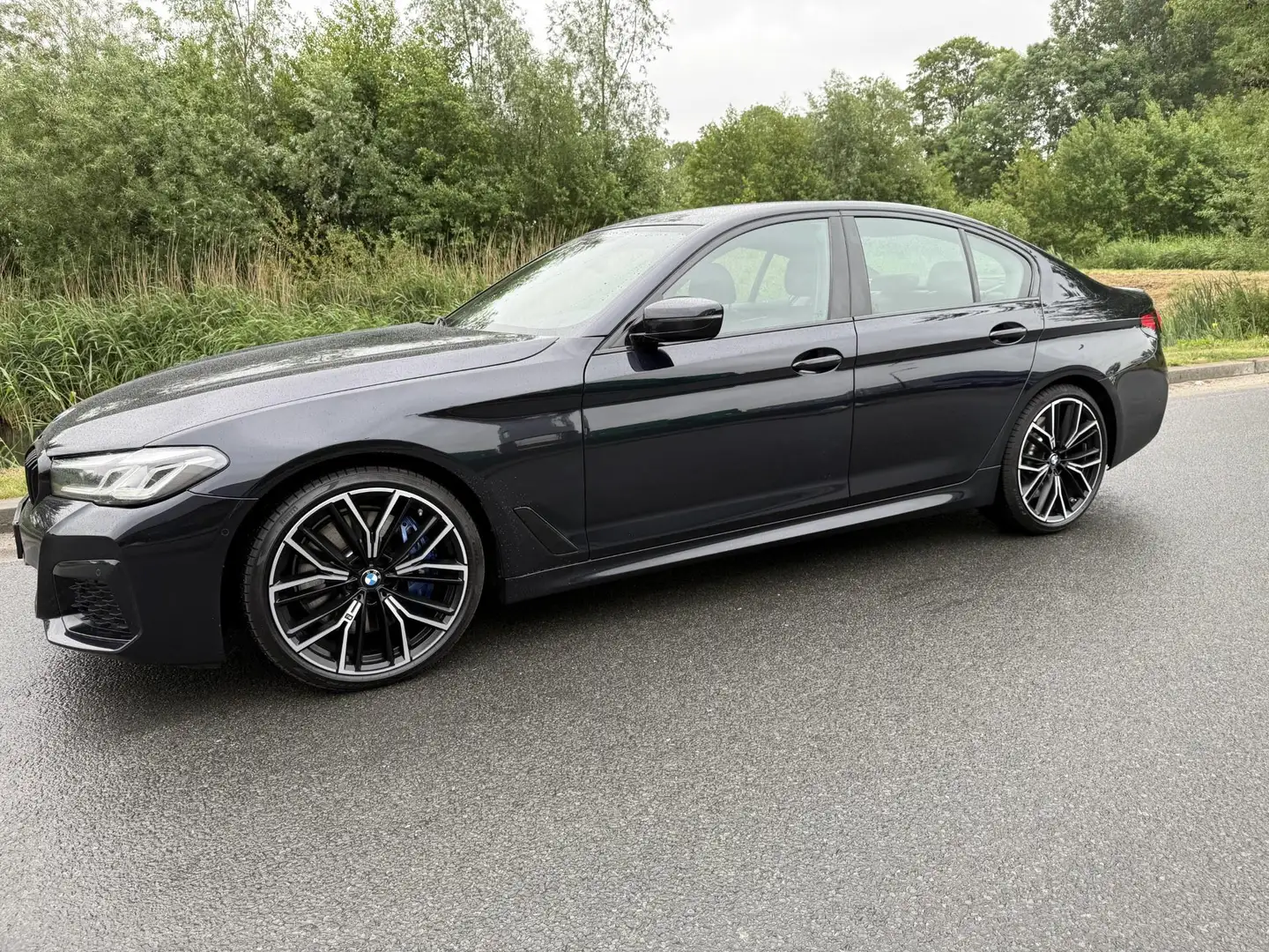 BMW M550 5-serie M550i X DRIVE M Sport Edition High Executi Negro - 2