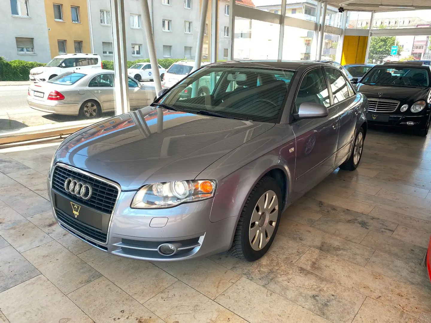 Audi A4 Lim. 2.0 /1.Hand/Xen./Autm./PDC/S-Heft/Navi Blau - 1