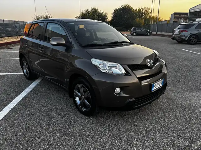 Toyota Urban Cruiser Urban Cruiser 1.4 D-4D AWD Lounge X