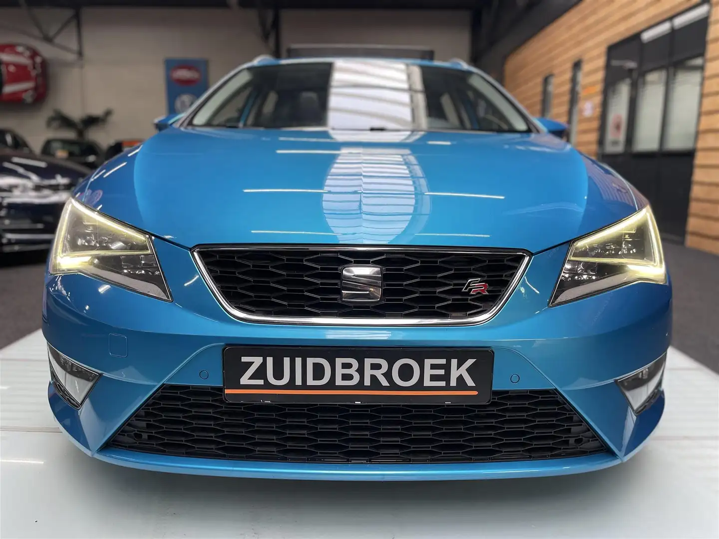 SEAT Leon 1.4 TSI FR Dyn. PANO!! CRUISE!! Trekhaak!! LED!! N Blau - 2