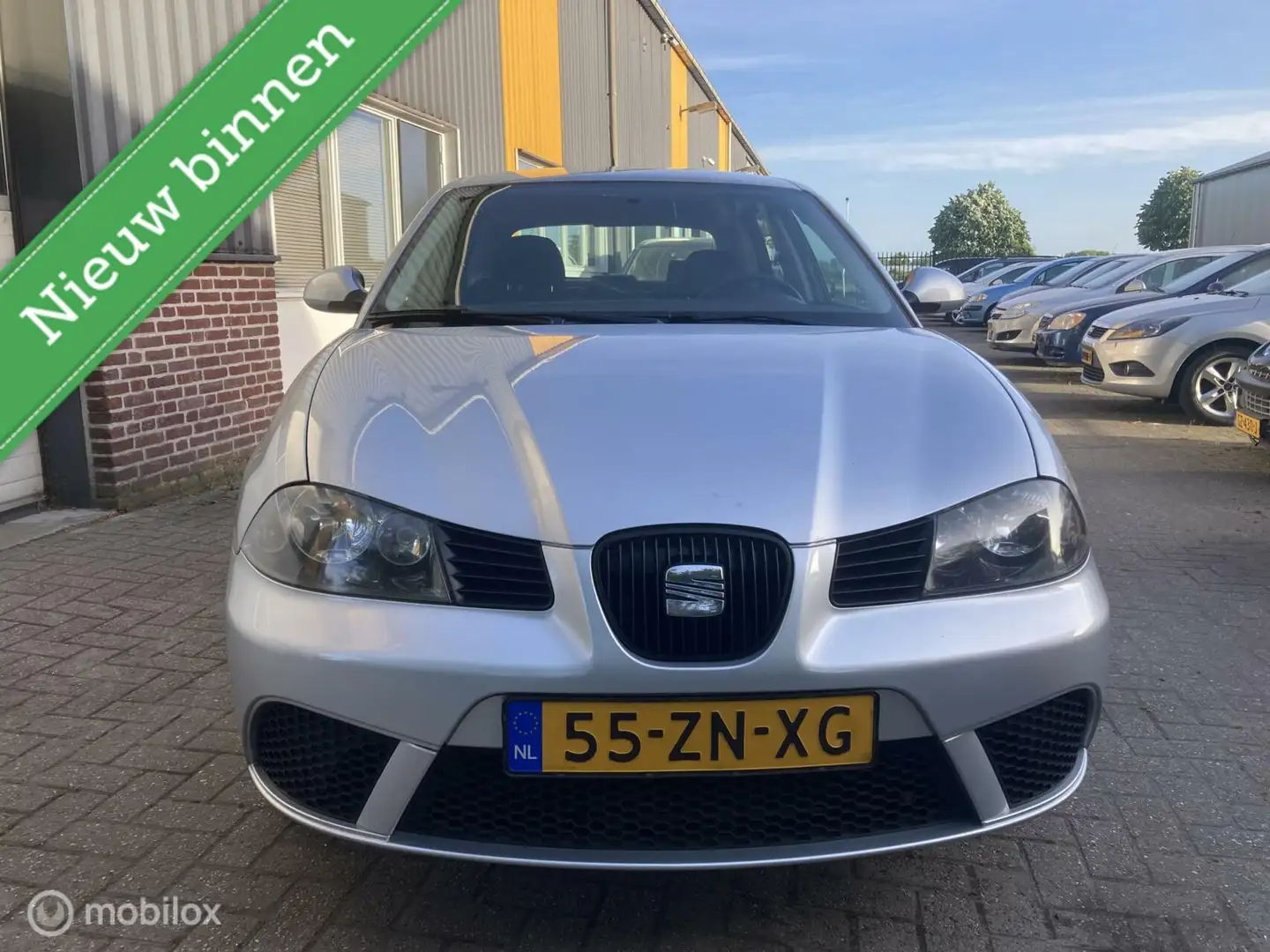SEAT Ibiza 1.4-16V Trendstyle ZEER GOED ONDERHOUDEN! Grijs - 2