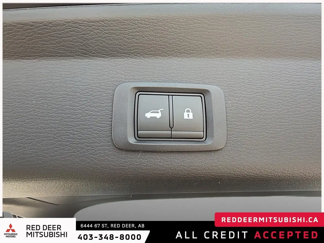 Mitsubishi Outlander снимка Mitsubishi Outlander