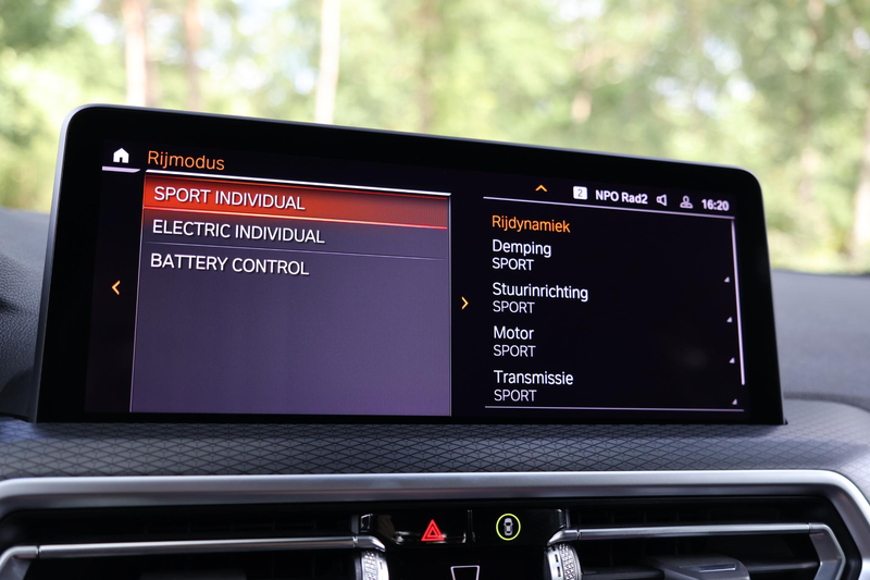 BMW X3 xDrive30e High Executive LCI | M-Sport | Pano | HU — photo 43