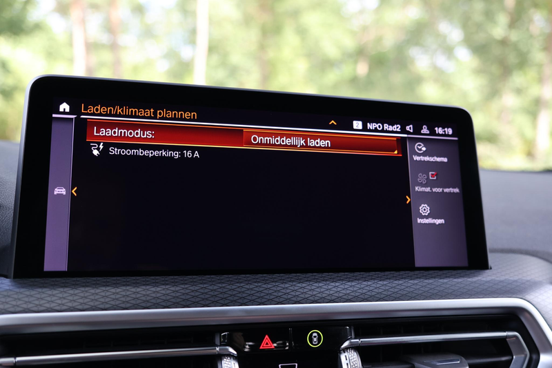 BMW X3 xDrive30e High Executive LCI | M-Sport | Pano | HU — photo 41