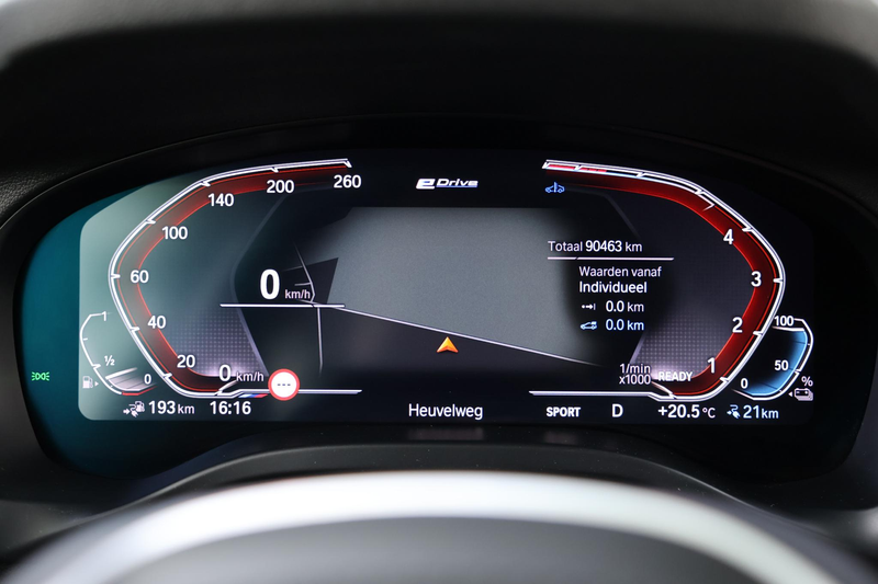 BMW X3 xDrive30e High Executive LCI | M-Sport | Pano | HU — photo 24