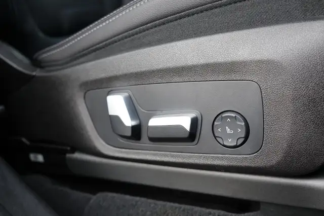 BMW X3 view 18
