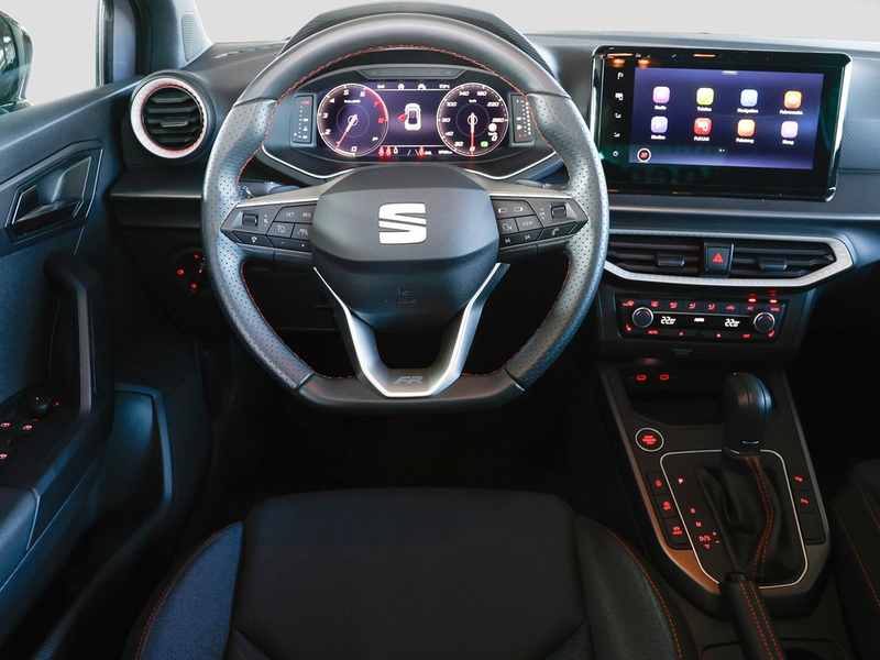 SEAT Arona 1.0 TSI DSG FR Black Edition Navi/RFK — photo 13