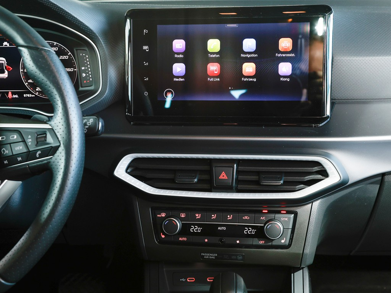 SEAT Arona 1.0 TSI DSG FR Black Edition Navi/RFK — photo 11