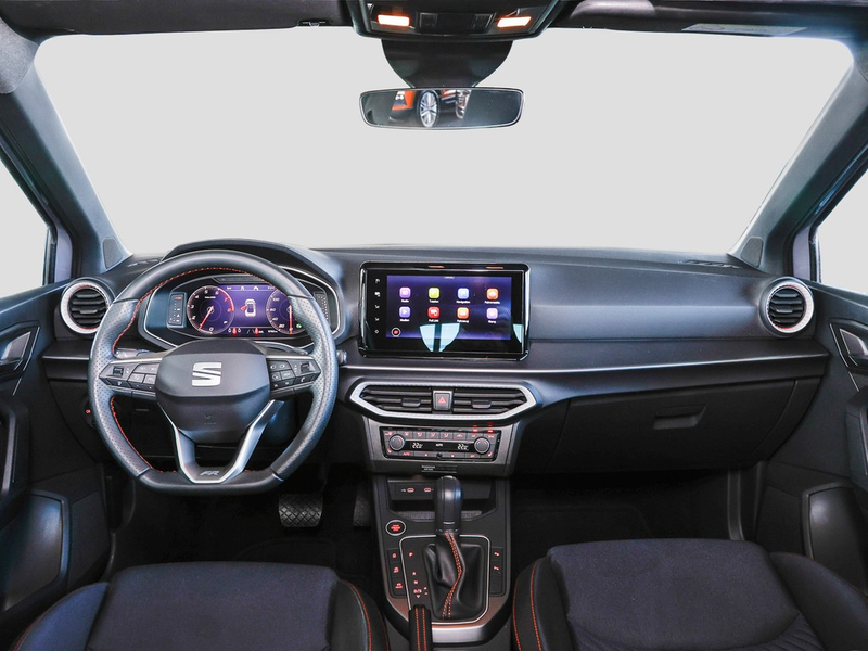 SEAT Arona 1.0 TSI DSG FR Black Edition Navi/RFK — photo 12