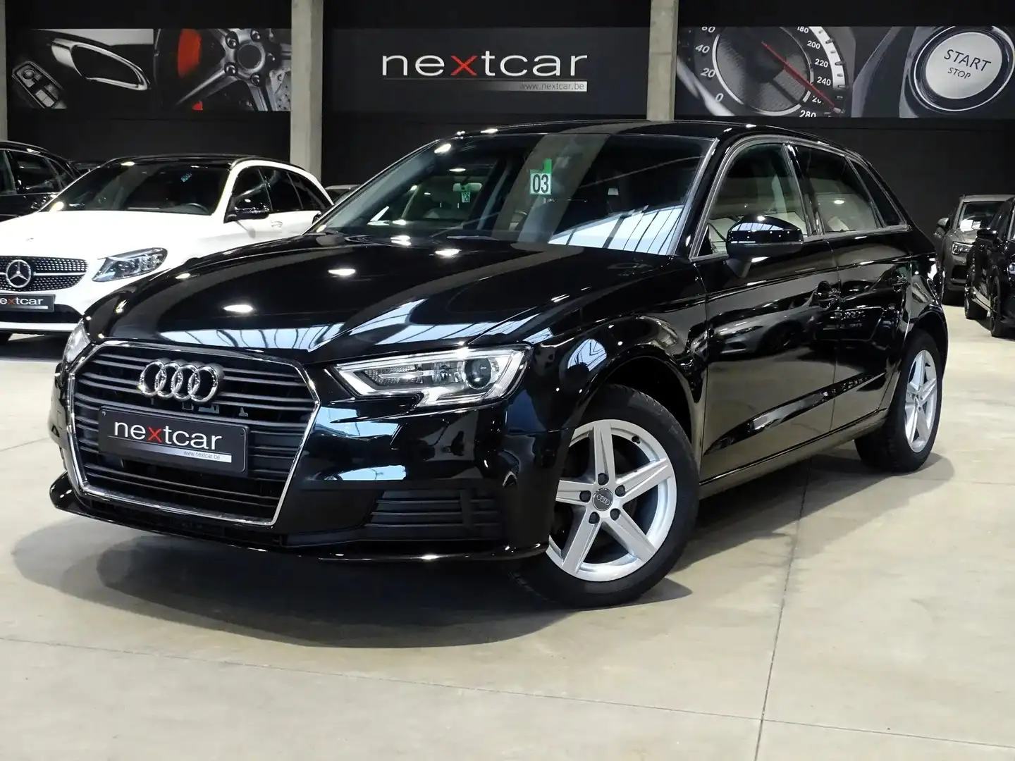 Audi A3 30TFSI Sportback *NAVI-XENON-CRUISE-EURO6dT* Noir - 1