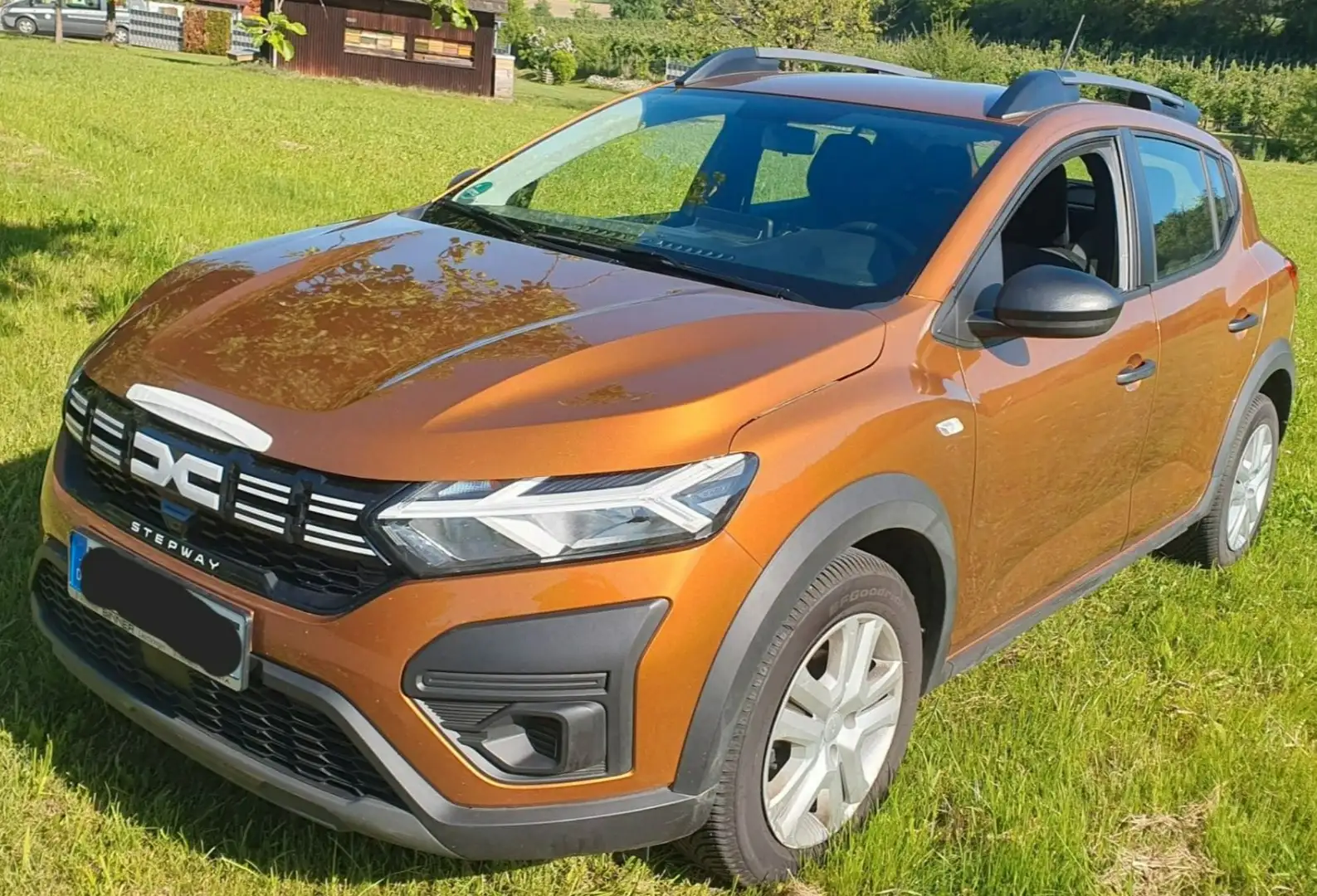 Dacia Sandero Sandero Stepway TCe 90 Essential Orange - 1