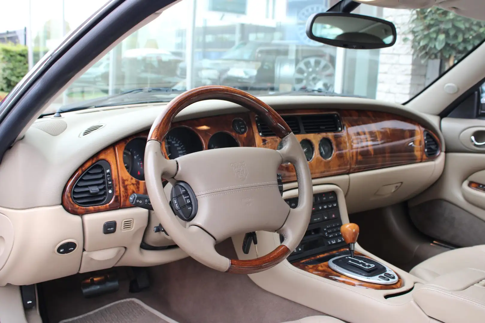 Jaguar XK8 4.0 V8 Coupé - 2