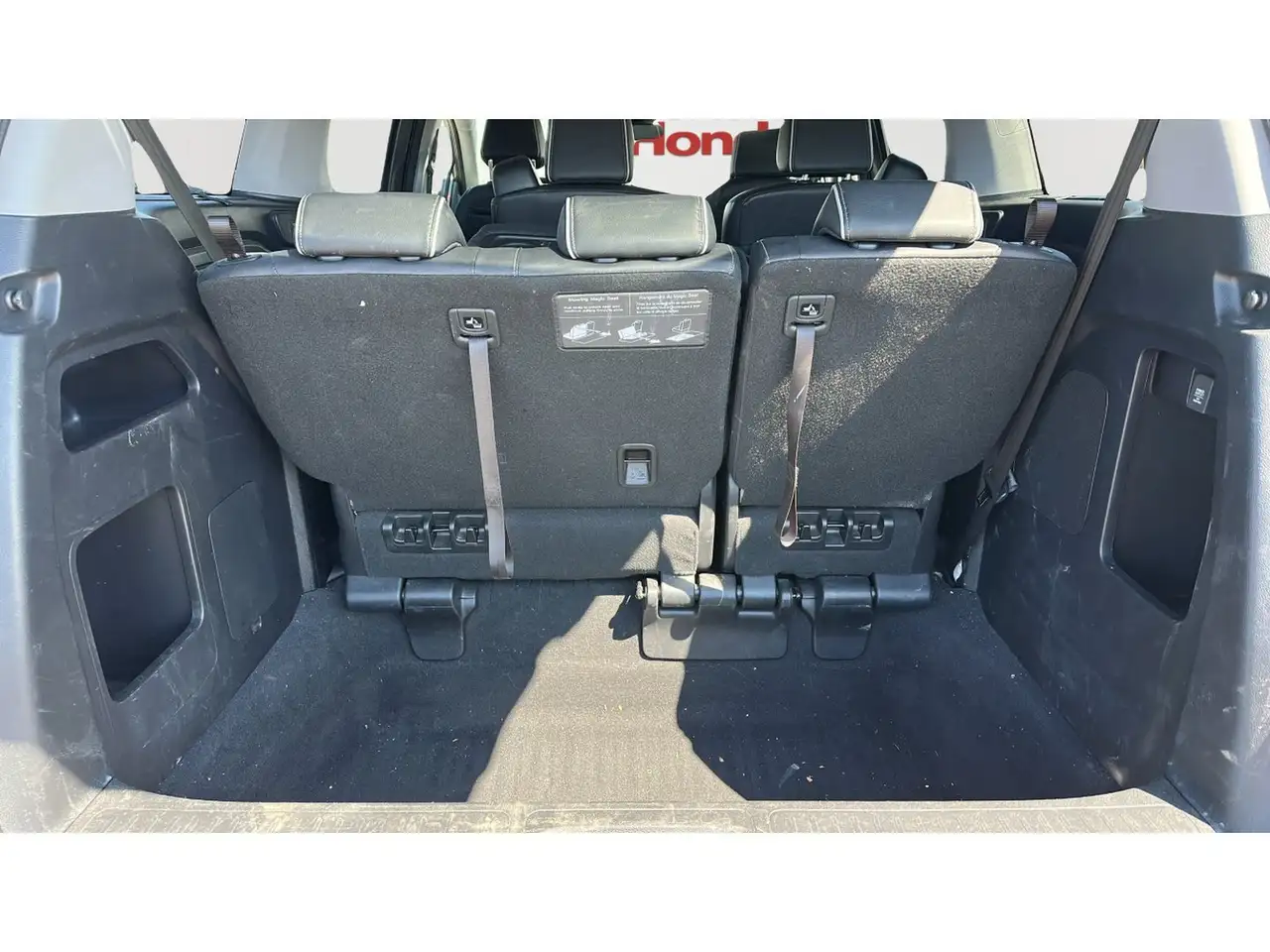 Honda Odyssey снимка Honda Odyssey