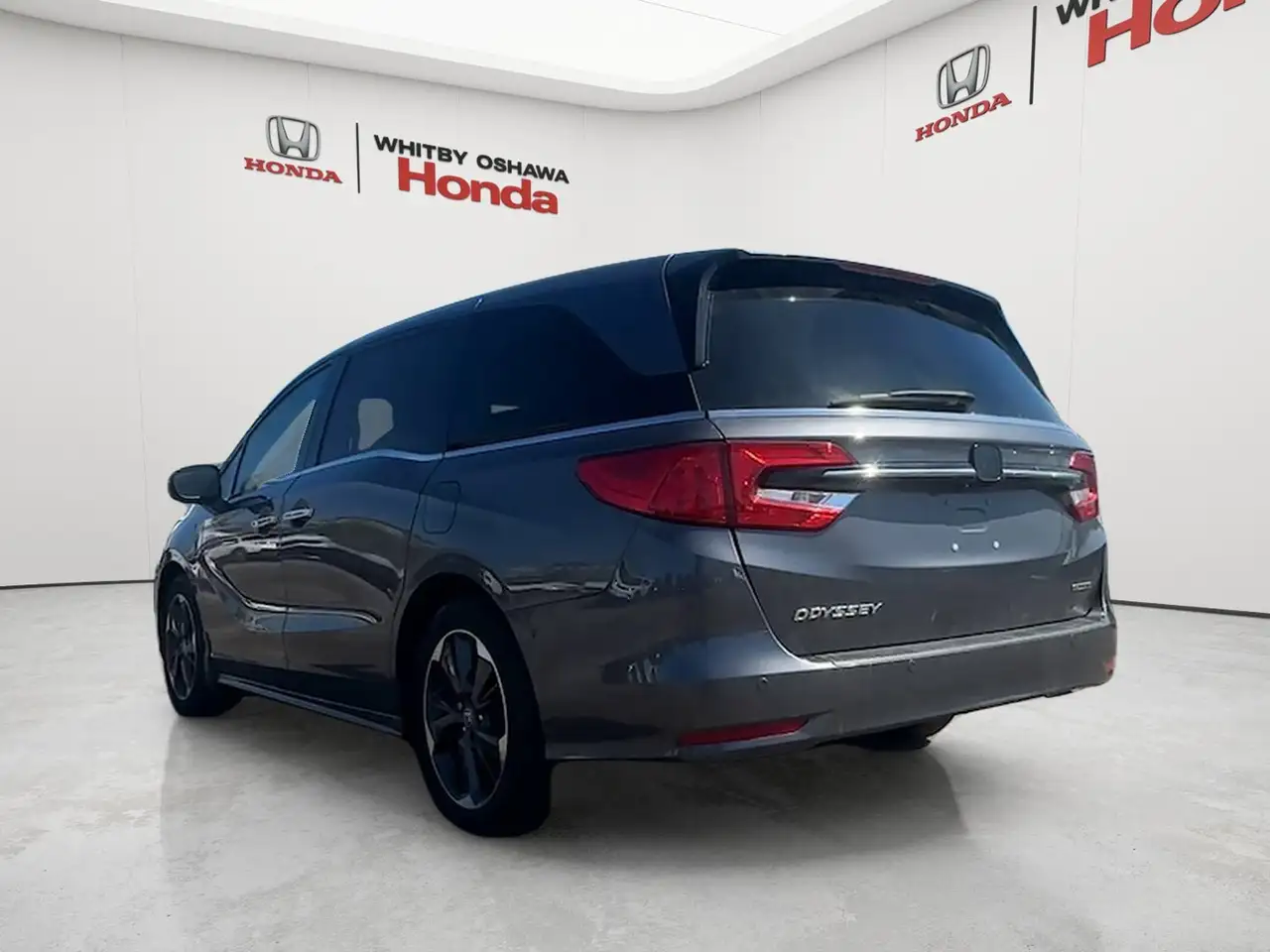 Honda Odyssey снимка Honda Odyssey