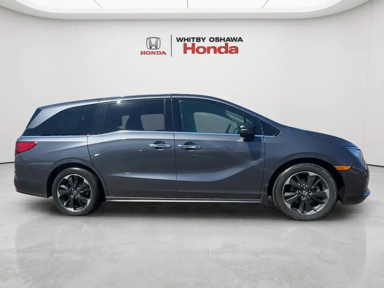 Honda Odyssey снимка Honda Odyssey