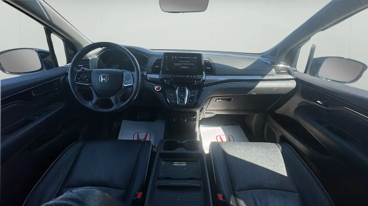 Honda Odyssey снимка Honda Odyssey