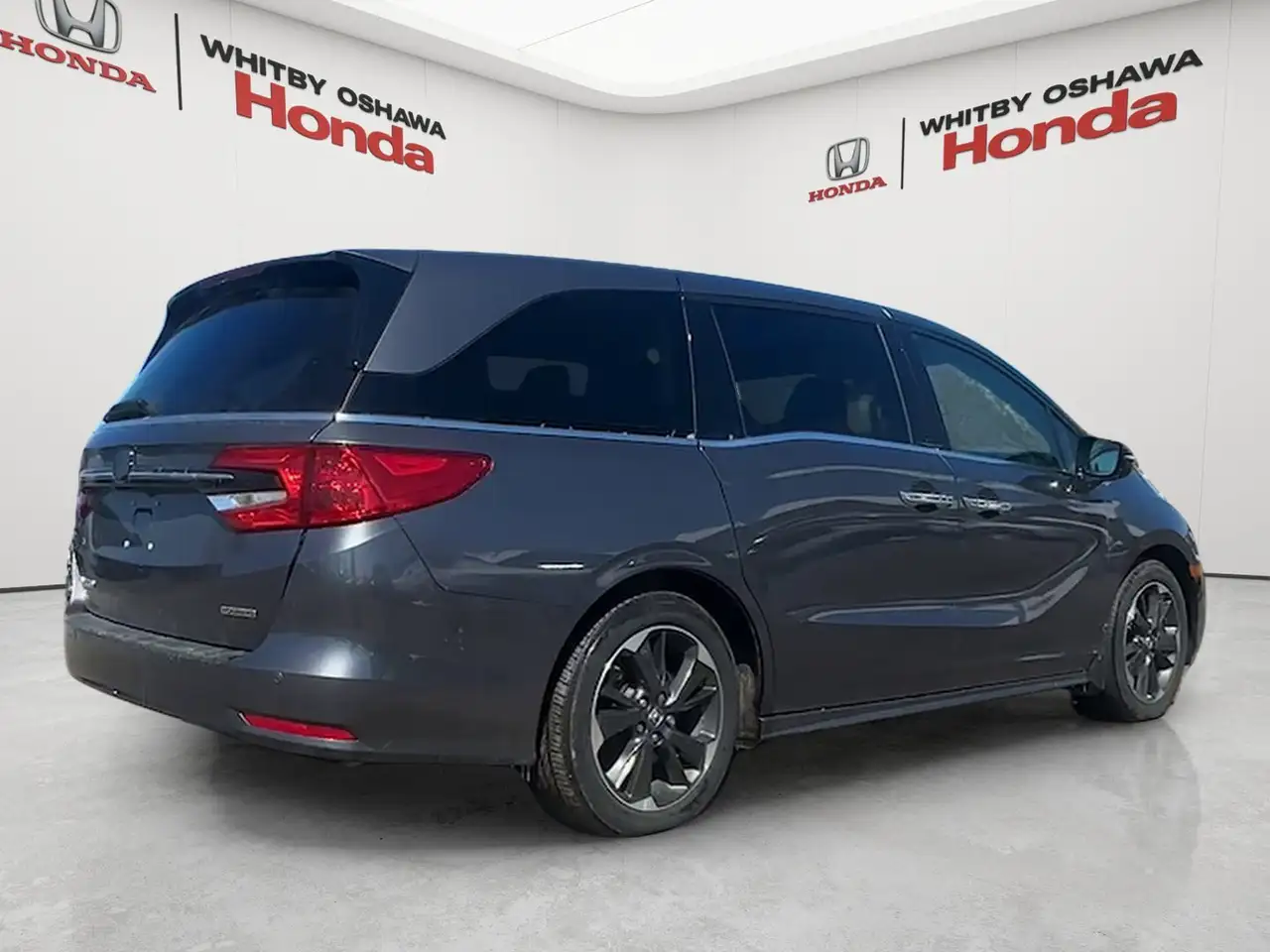 Honda Odyssey снимка Honda Odyssey