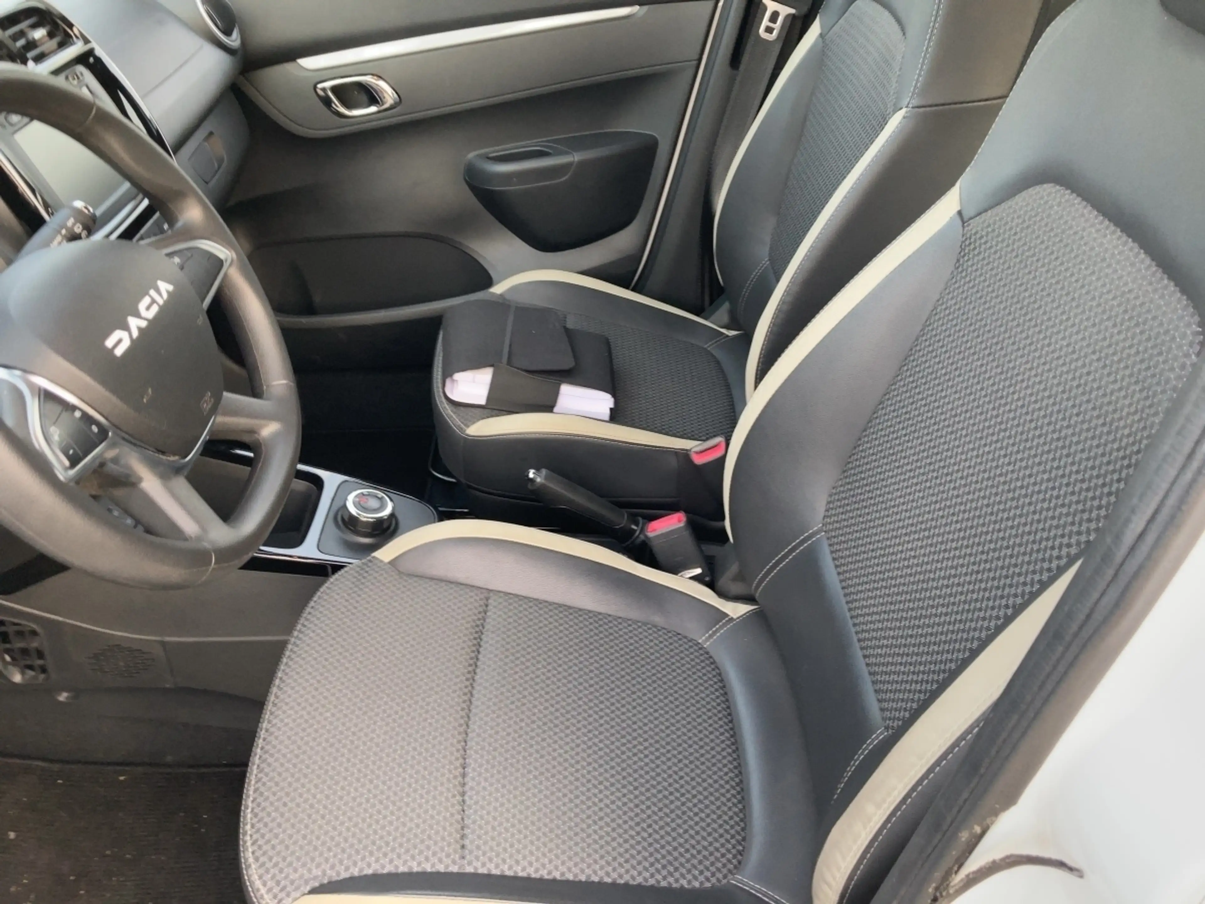 Dacia Spring Essential 45 — photo 8
