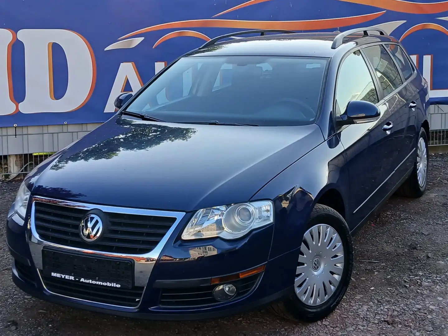 Volkswagen Passat Variant 1.9 TDI *AHK*1.HAND*SHZ*KLIMA*HU/TÜV NEU* Blau - 1