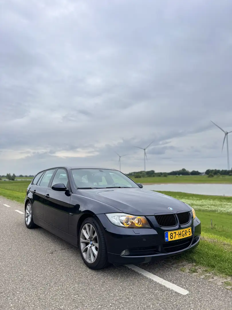 BMW 320 320i Aut. - 1