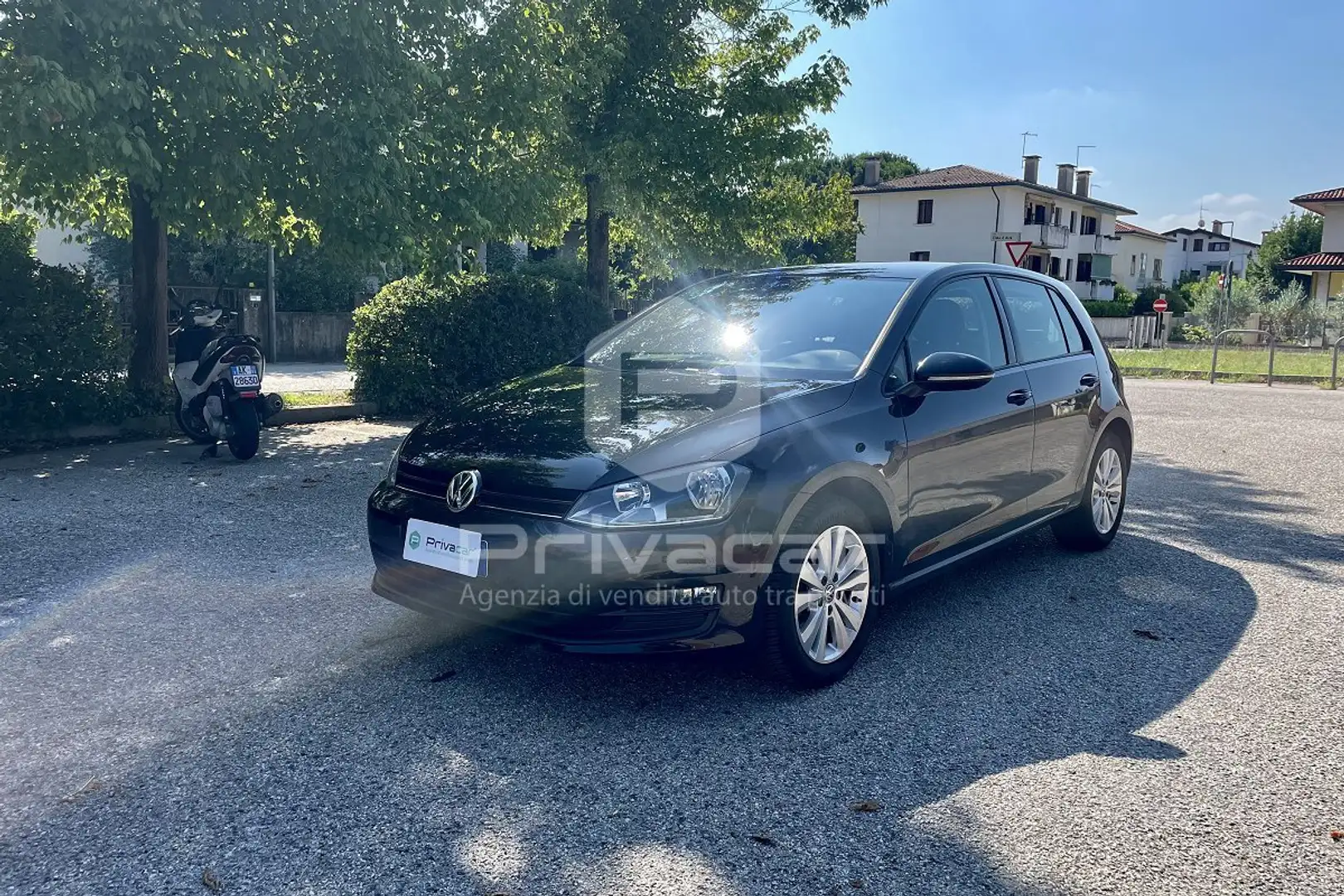 Volkswagen Golf Golf 1.6 TDI 110 CV 5p. Comfortline BlueMotion Tec Nero - 1
