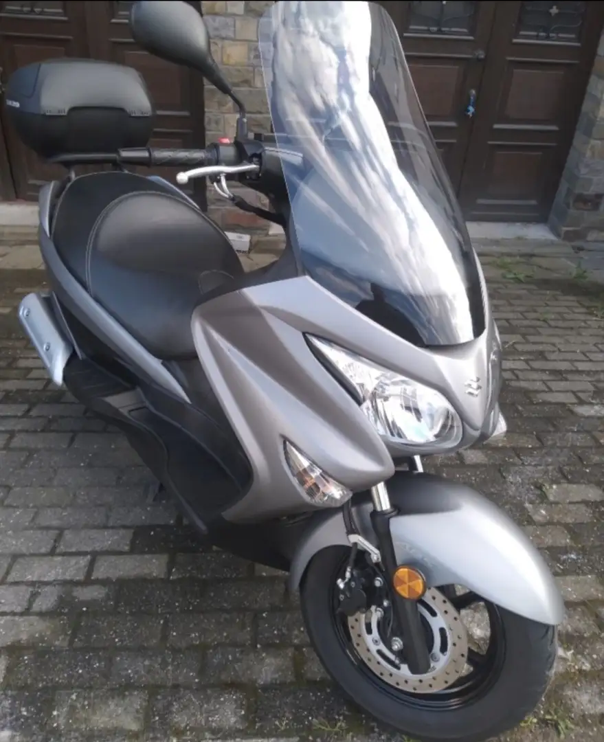 Suzuki Burgman 125 originale siva - 1