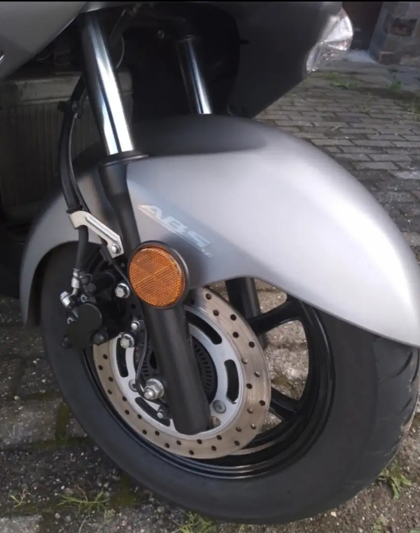 Suzuki Burgman 125 originale siva - 2