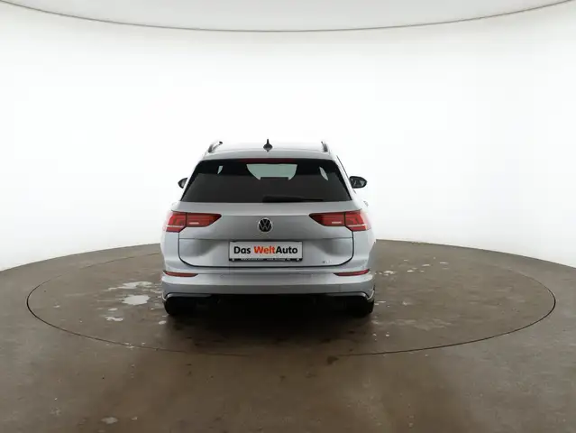 Volkswagen Golf view 6