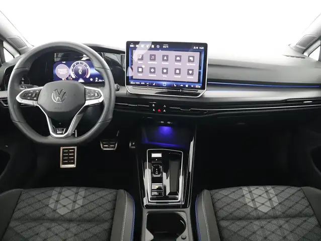 Volkswagen Golf view 10
