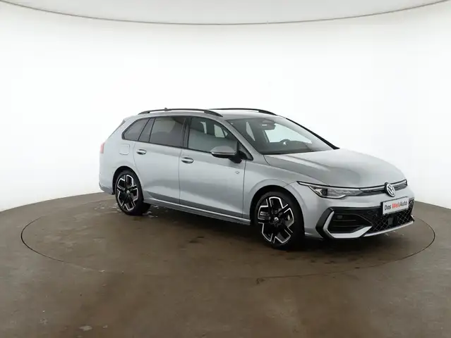 Volkswagen Golf view 2