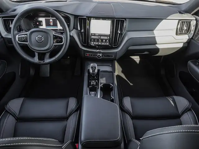 Volvo XC60 view 10