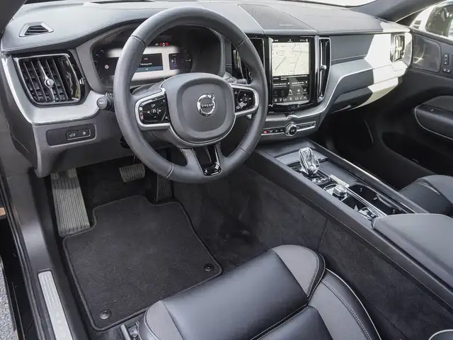 Volvo XC60 view 9