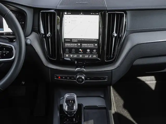 Volvo XC60 view 12