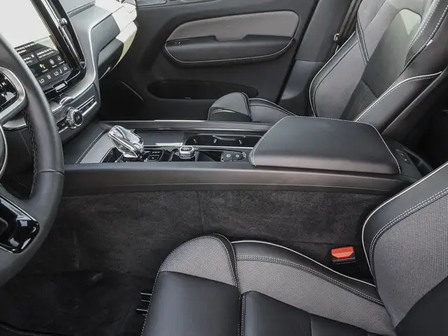 Volvo XC60 view 15