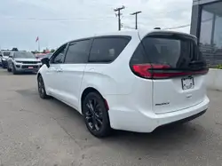 Chrysler Pacifica 2026