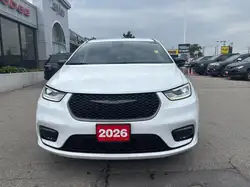 Chrysler Pacifica 2026