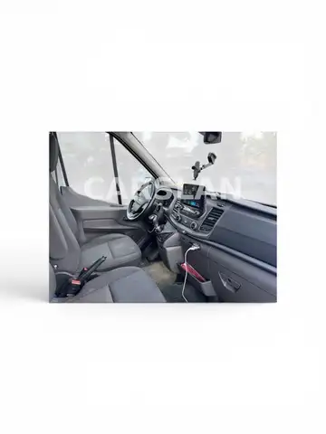 Ford Transit view 8