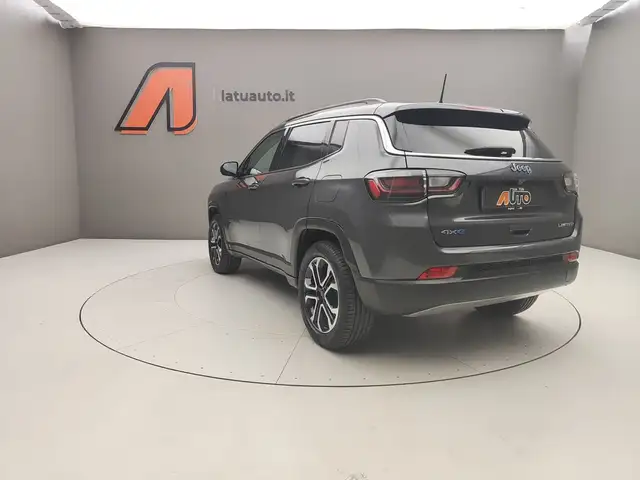 Jeep Compass view 5